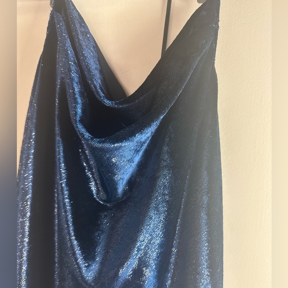 Halston Heritage Blue Velvet Metallic Shimmer Cowl Neck Strappy Back Dress 4 - Picture 13 of 16